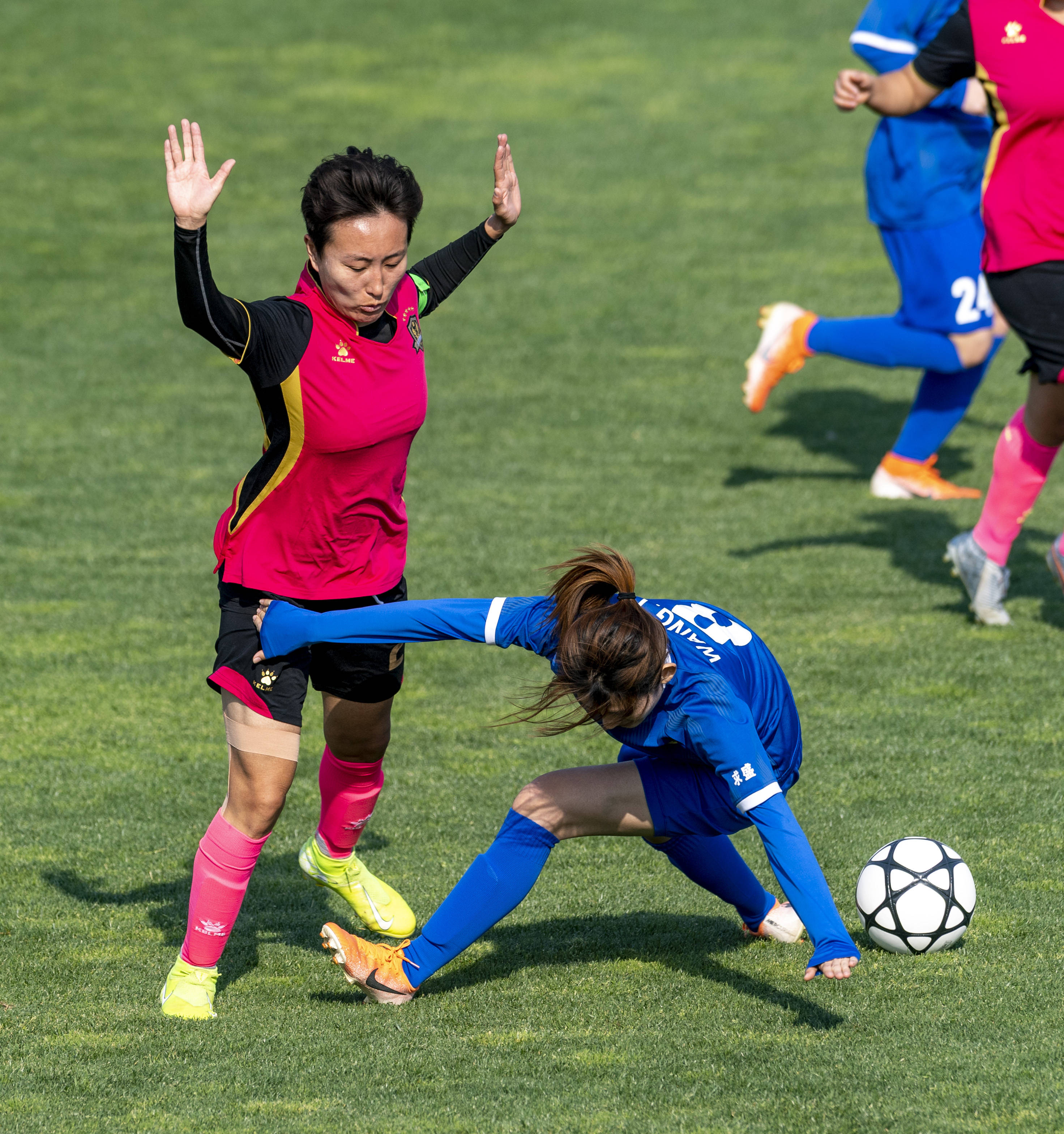 东南亚足球锦标赛女子组半决赛明日拉开帷幕了吗