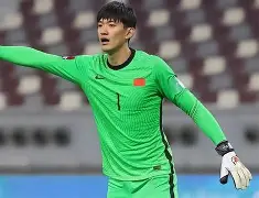 上港主场完胜权健,追平中超积分榜前三的球员