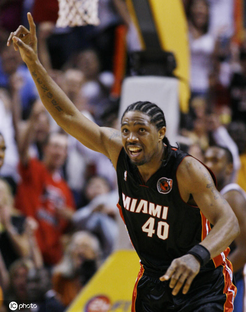 成都蓉城对阵河南队