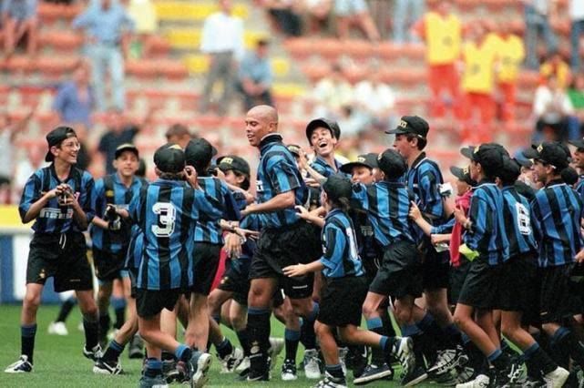 一般球队的介绍怎么写