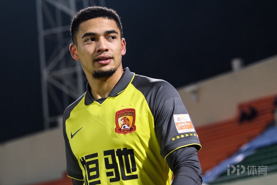 九游娱乐-费耶诺德换帅