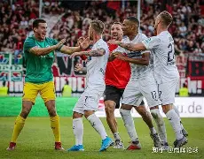 波兰队在主客场比赛中均表现出色的球员